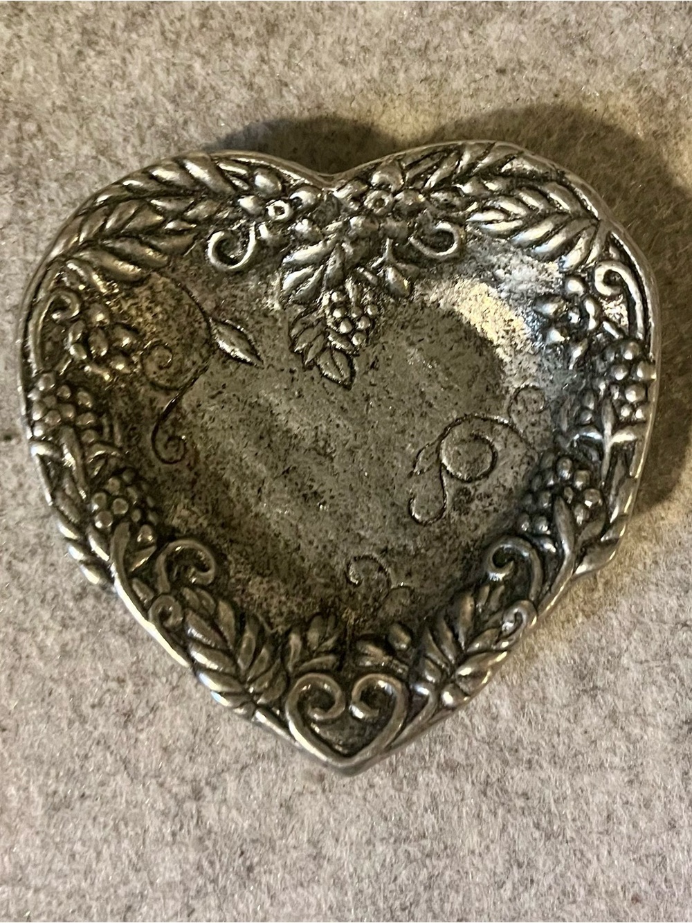 1999 Carson Pewter Heart Trinket Dish